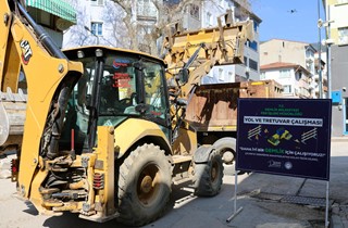 Gemlik'in Köklü Caddesi'nde Önemli Çalışma